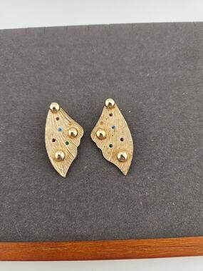 Tara Gold Tone Statement Clip On Earrings Retro Abstract Colorful Crystal Artsy